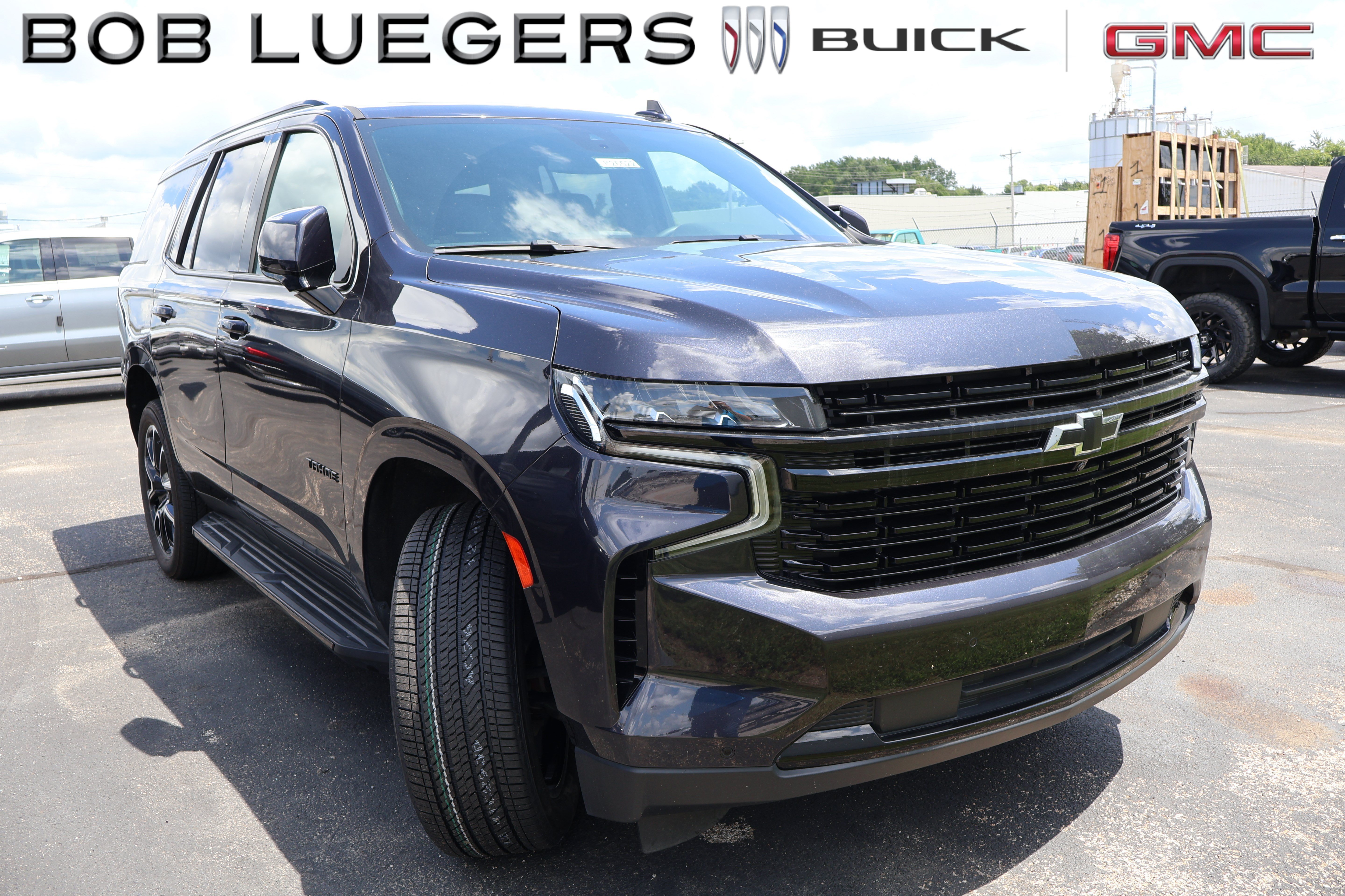 Dark Ash Metallic 2023 Chevrolet Tahoe SUV / Crossover Four-Wheel Drive Automatic