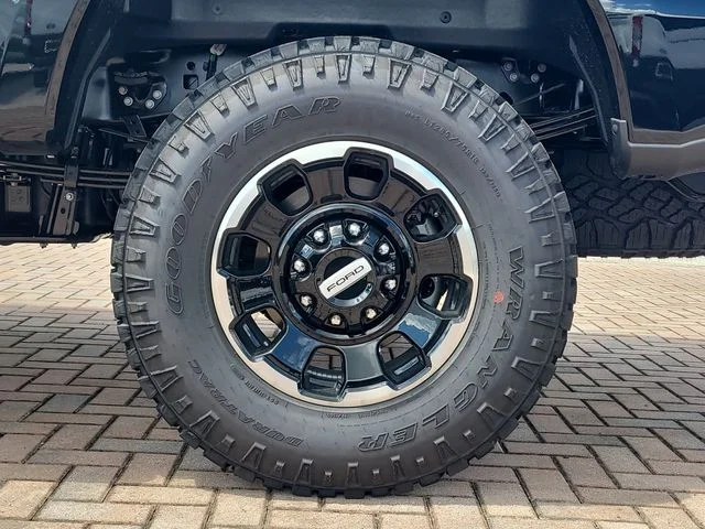 New 2026 Black Metallic Ford Platinum image 8