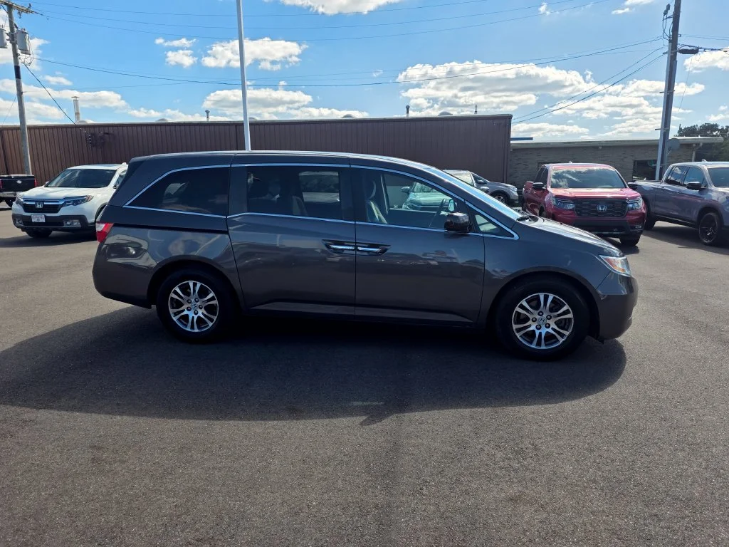 Used 2011 Honda Odyssey EX with VIN 5FNRL5H4XBB046071 for sale in Dover, OH