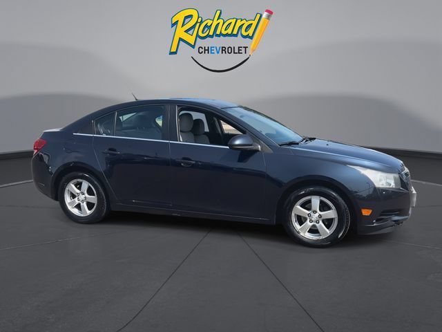 Used 2014 Chevrolet Cruze 1LT with VIN 1G1PC5SB2E7266502 for sale in Cheshire, CT