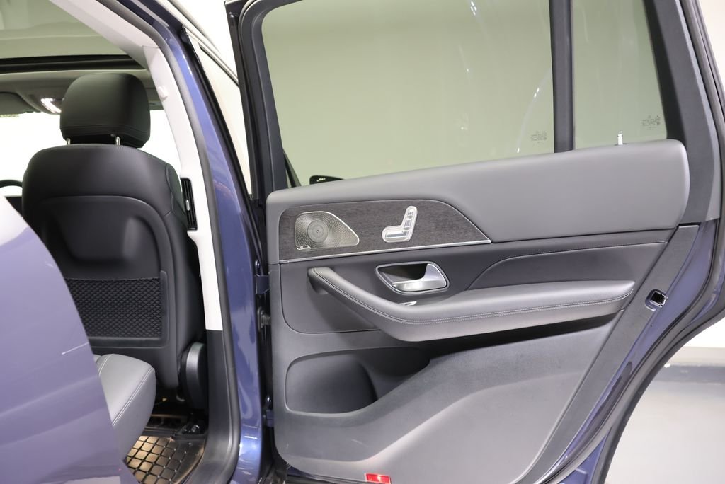 2026 Mercedes-Benz GLS Base - Photo 51