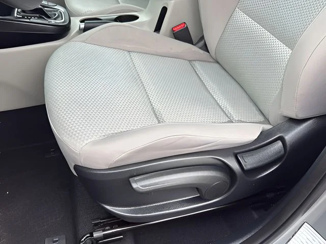 Used 2025 Silver Kia LX image 25