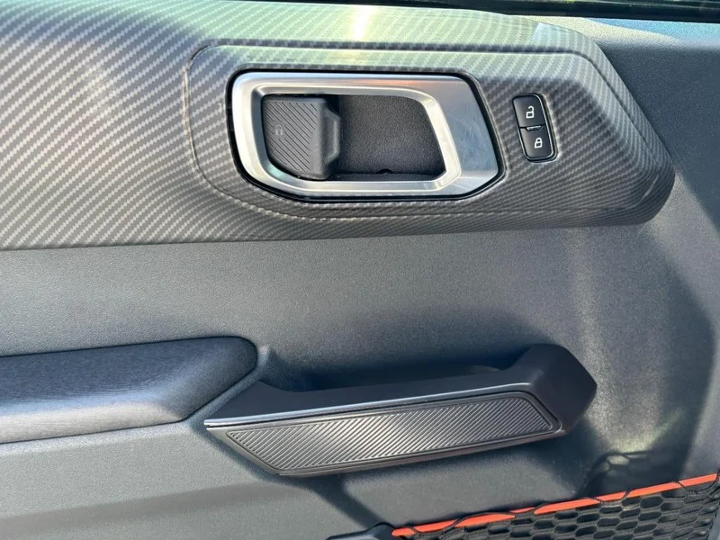 Used 2024  Ford Raptor image 10