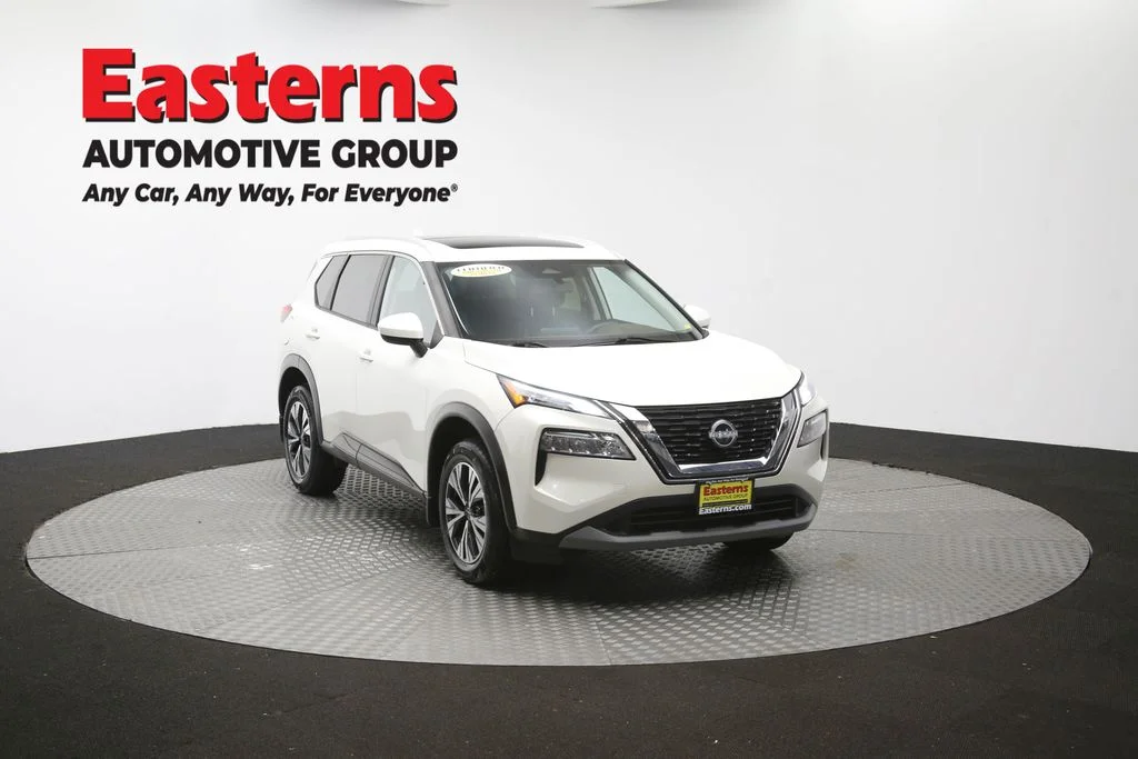 Used 2023 White Nissan SV image 53