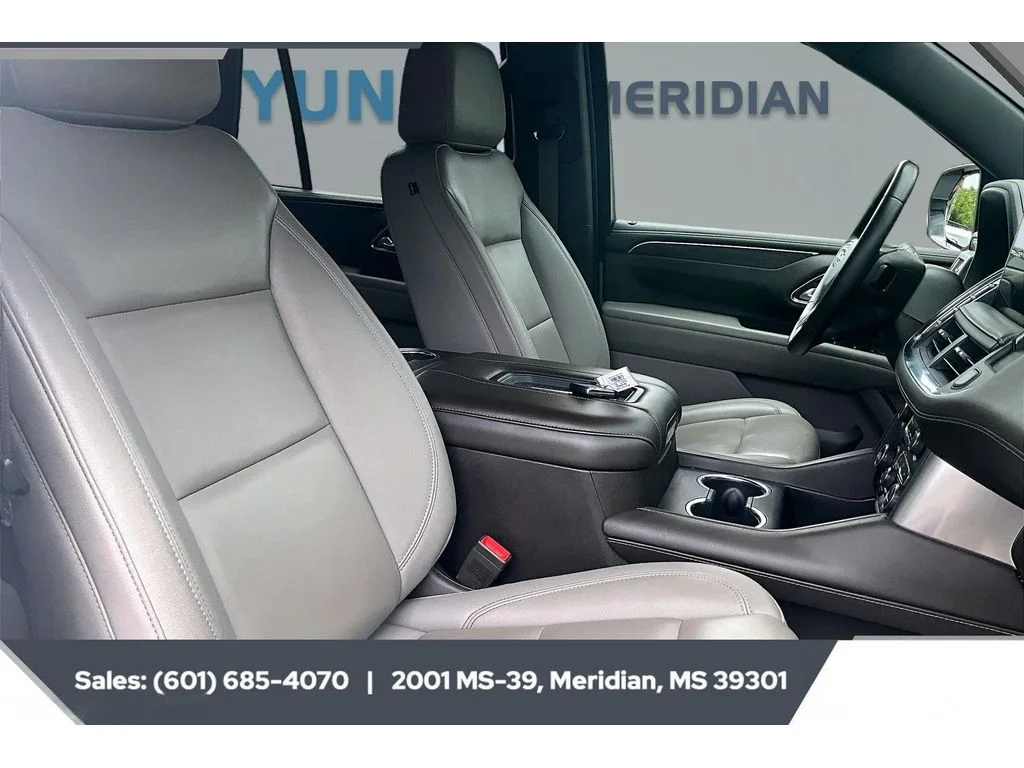 Used 2024 Summit White Chevrolet LT image 6