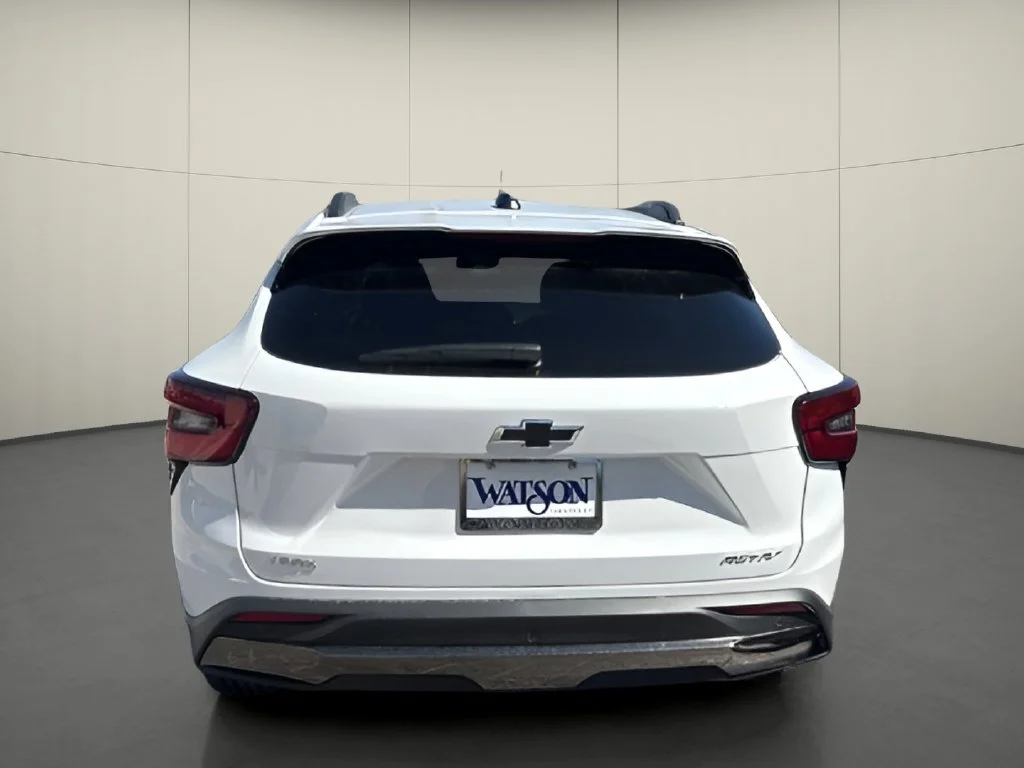 New 2026 Summit White Chevrolet ACTIV image 4