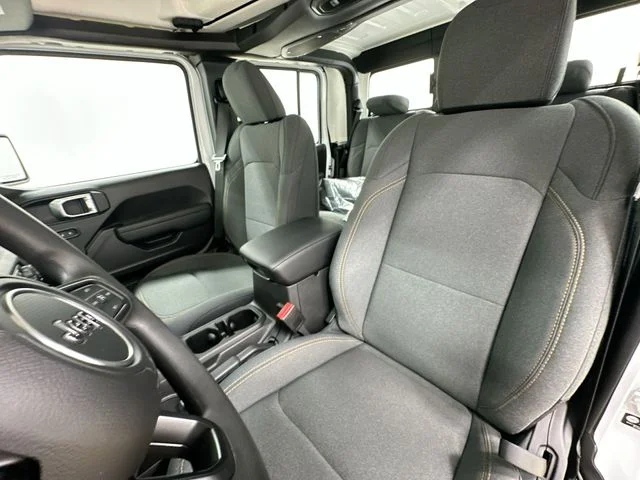New 2026 Bright White Clear-Coat Exterior Paint Jeep Sport image 14