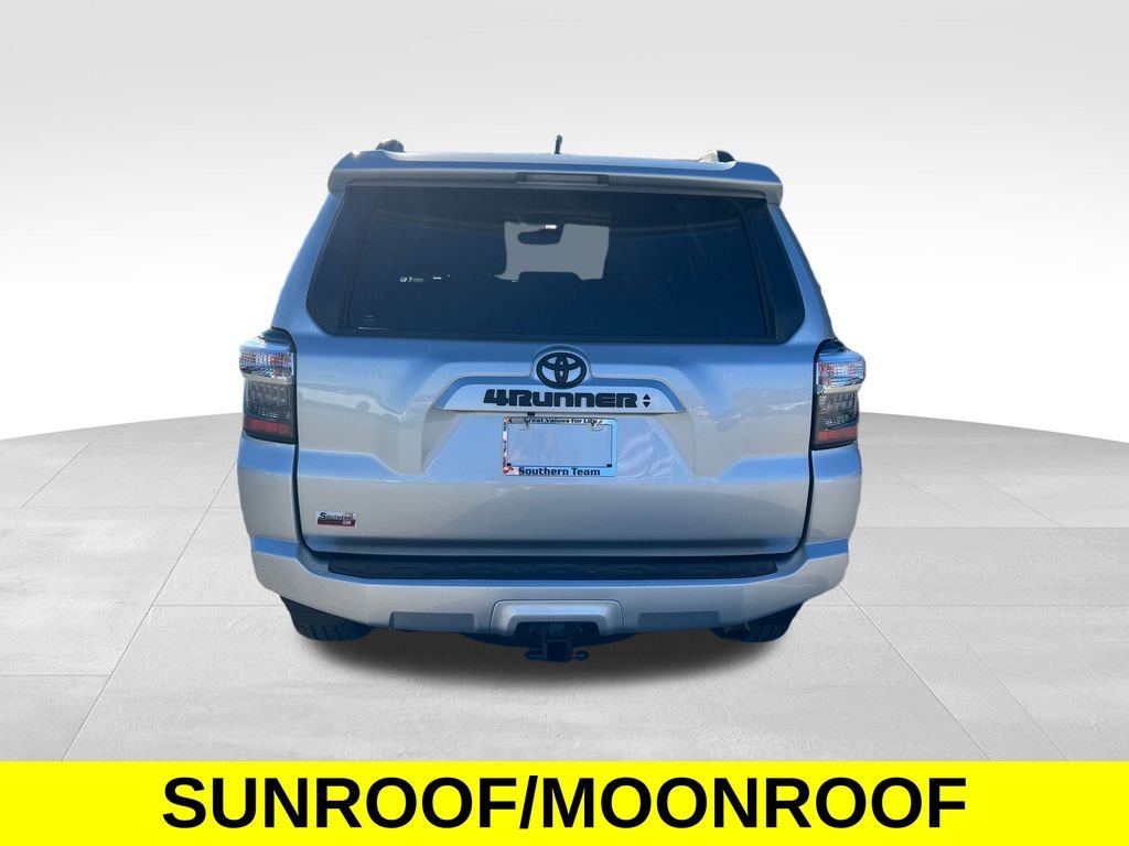 2021 Toyota 4Runner SR5 Premium photo 4