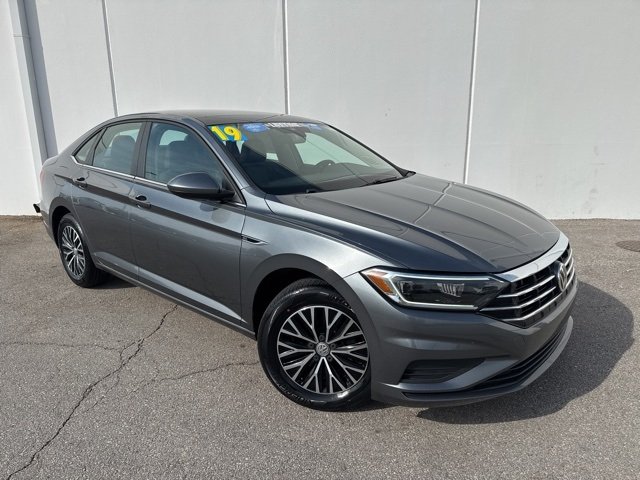 Used 2019 Volkswagen Jetta SEL with VIN 3VWE57BU3KM078110 for sale in Kansas City