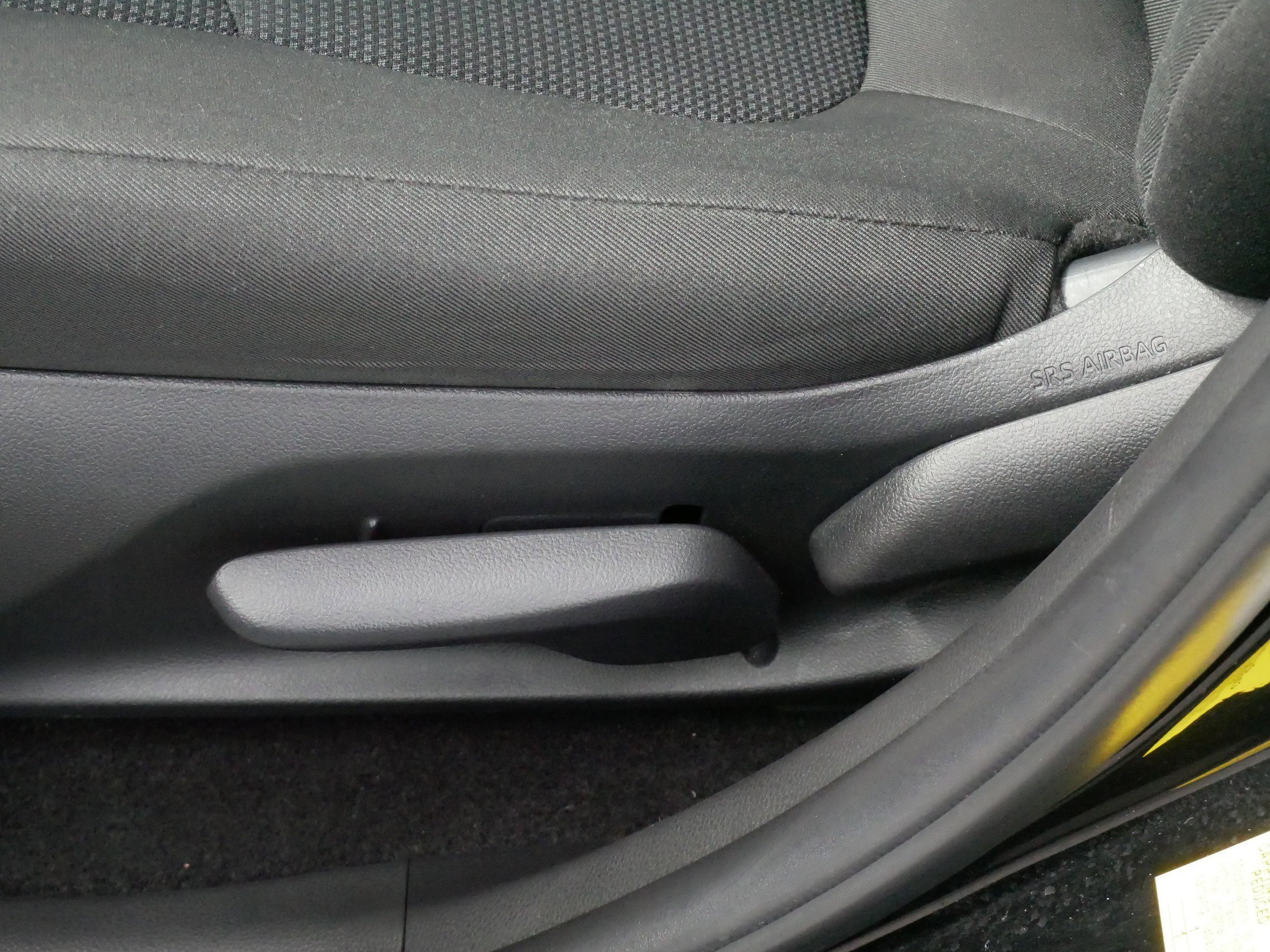 2025 Toyota RAV4 LE - Photo 20