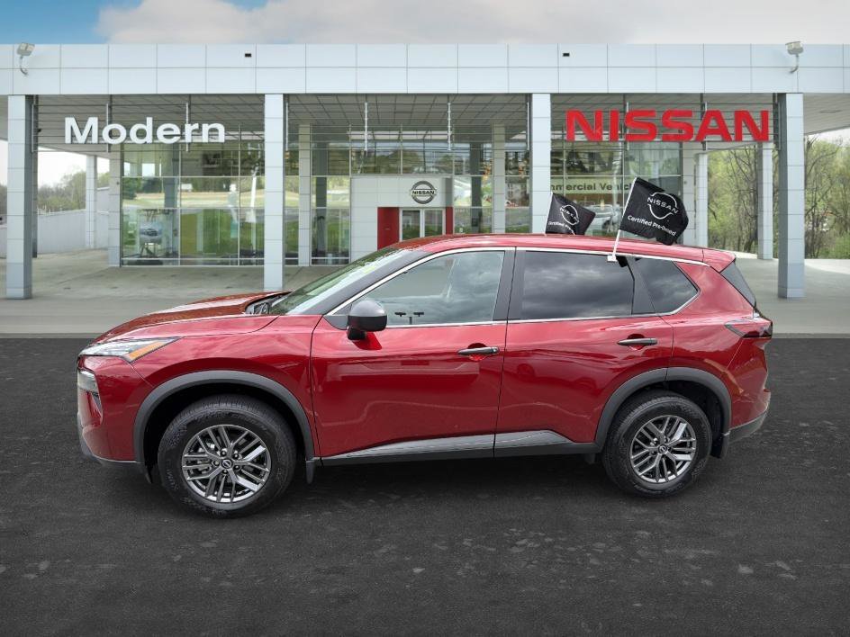 Used 2026 Scarlet Ember Tintcoat Nissan S image 2