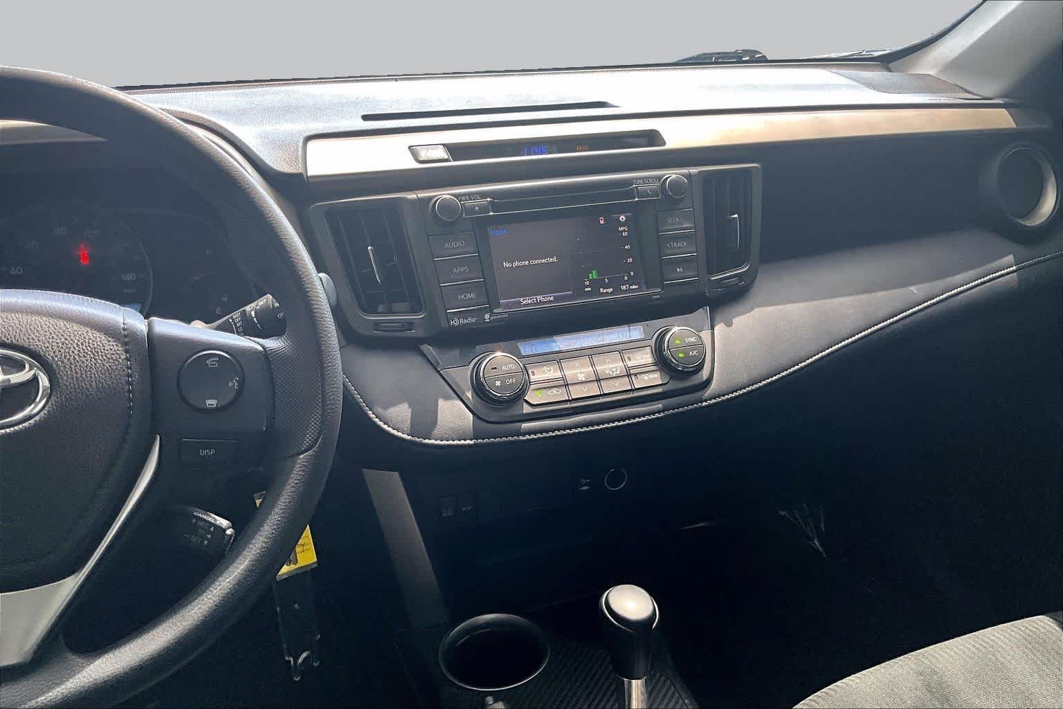 Used 2015 Magnetic Gray Metallic Toyota XLE image 7