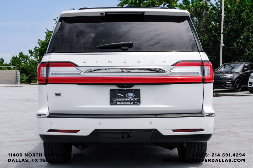 Used 2021 White Lincoln Reserve image 7