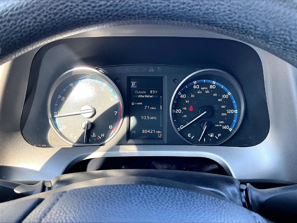Used 2017 Silver Toyota LE image 25