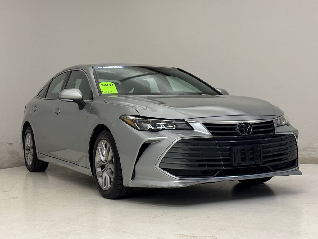 Used 2020 Celestial Silver Metallic Toyota XLE image 4