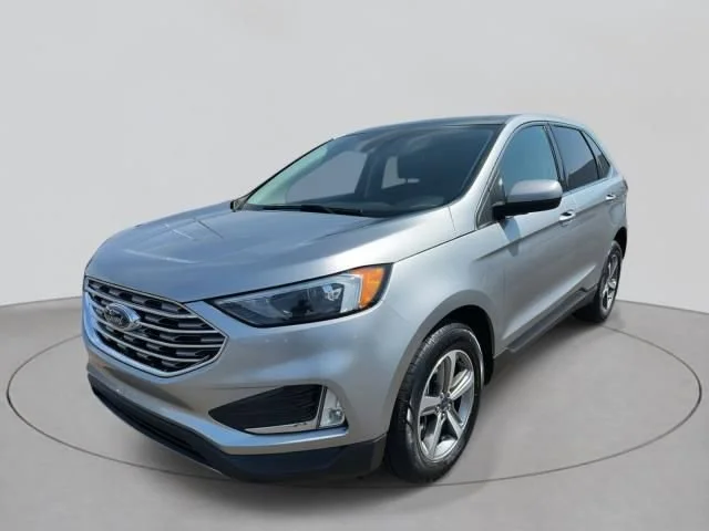 Used 2022 Silver Ford SEL image 67
