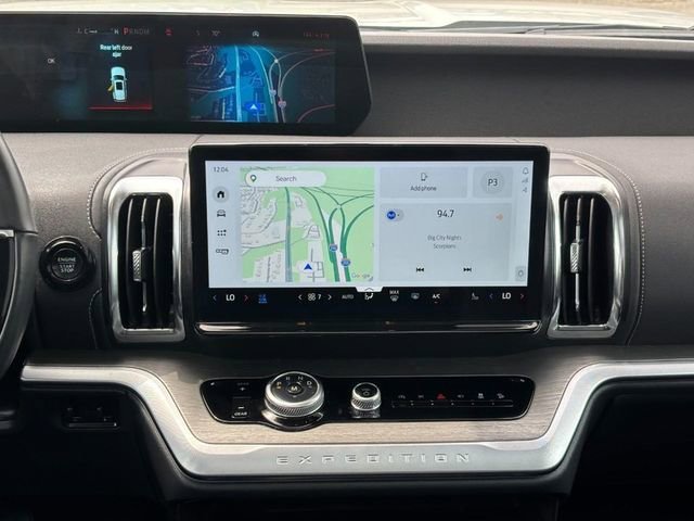 2025 Ford Expedition Platinum - Photo 14