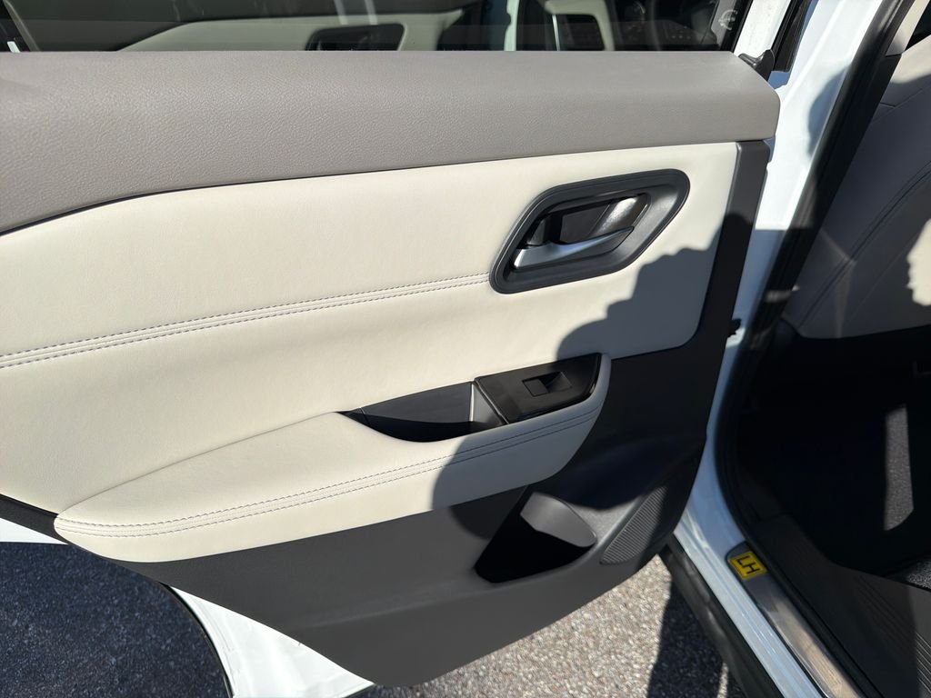 New 2026 Nissan Rogue Dark Armor 4D Sport Utility