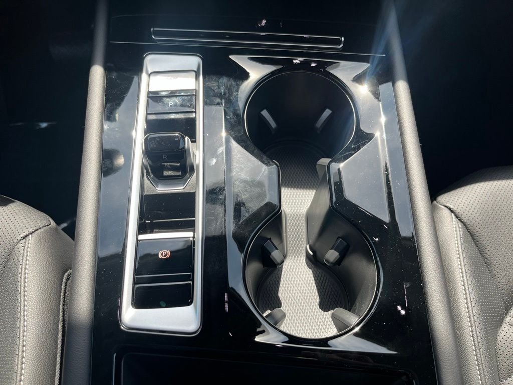 New 2026 Black Volkswagen 2.0T SE w/Technology image 14