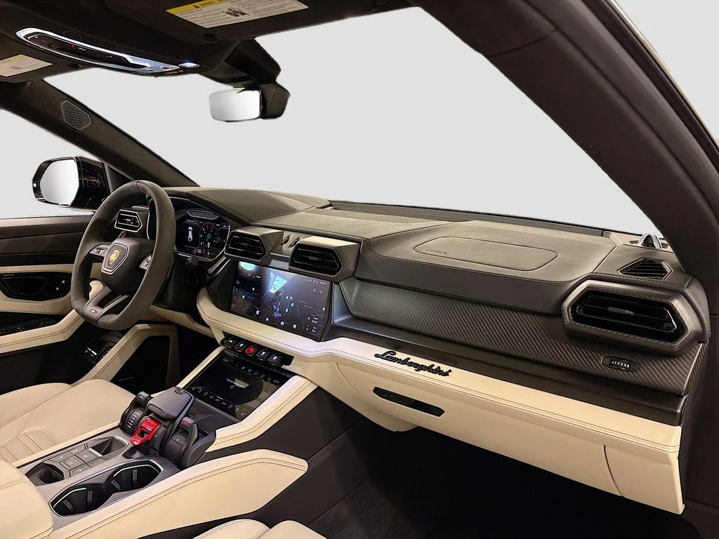 New 2025  Lamborghini SE image 14