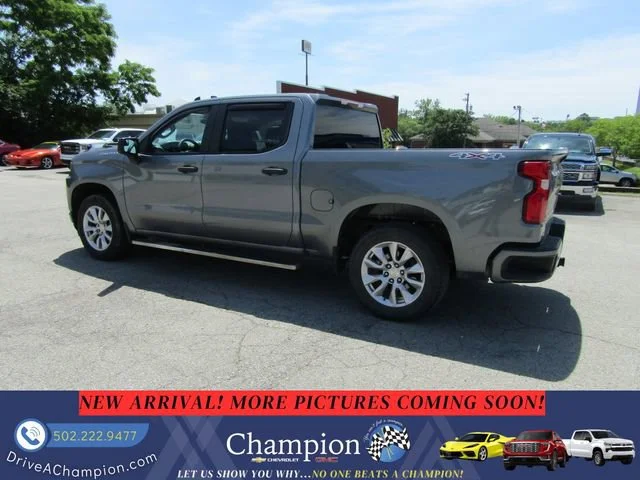 Used 2019 SATIN STEEL METALLIC Chevrolet Custom image 6