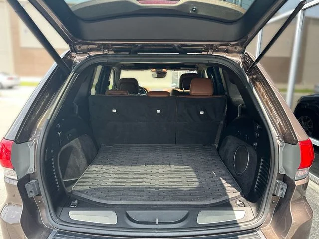 Used 2021 Brown Jeep Summit image 26