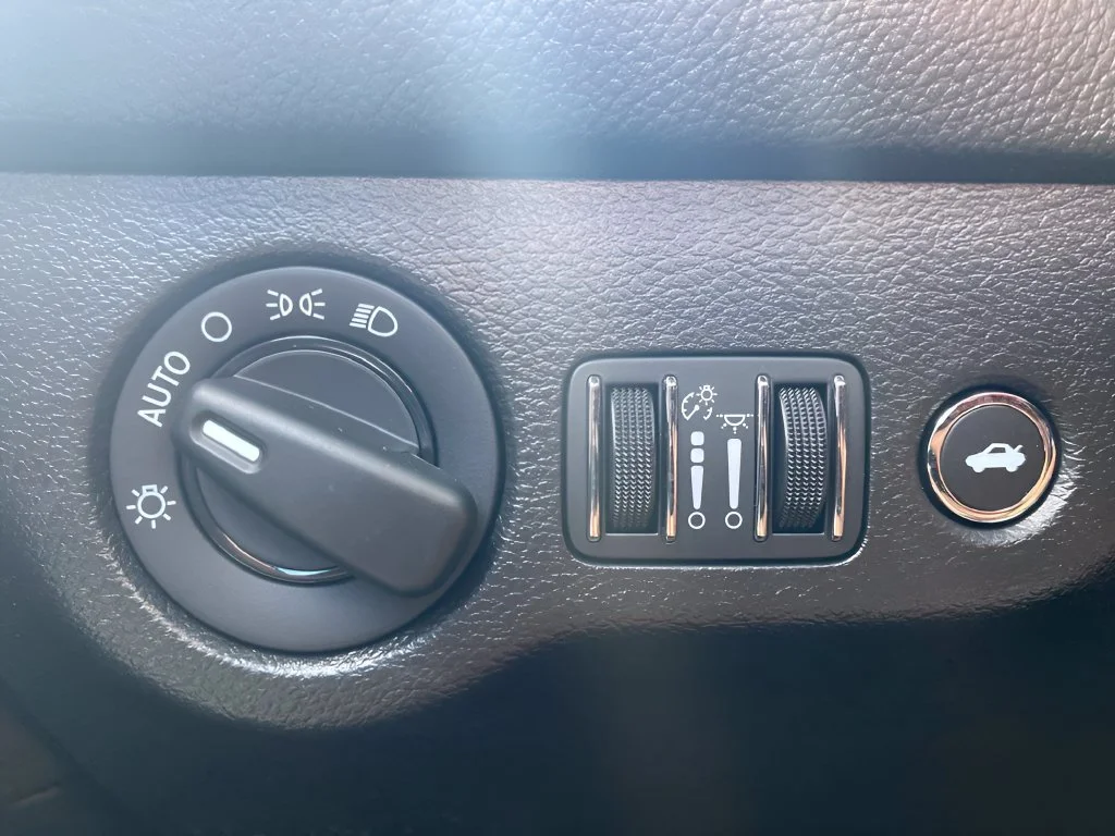 Used 2023  Dodge R/T image 15