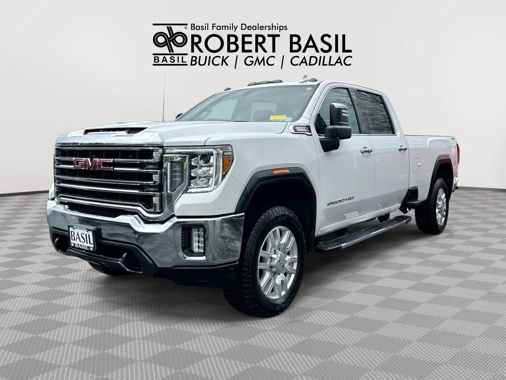 Used 2023 White GMC SLT image 1