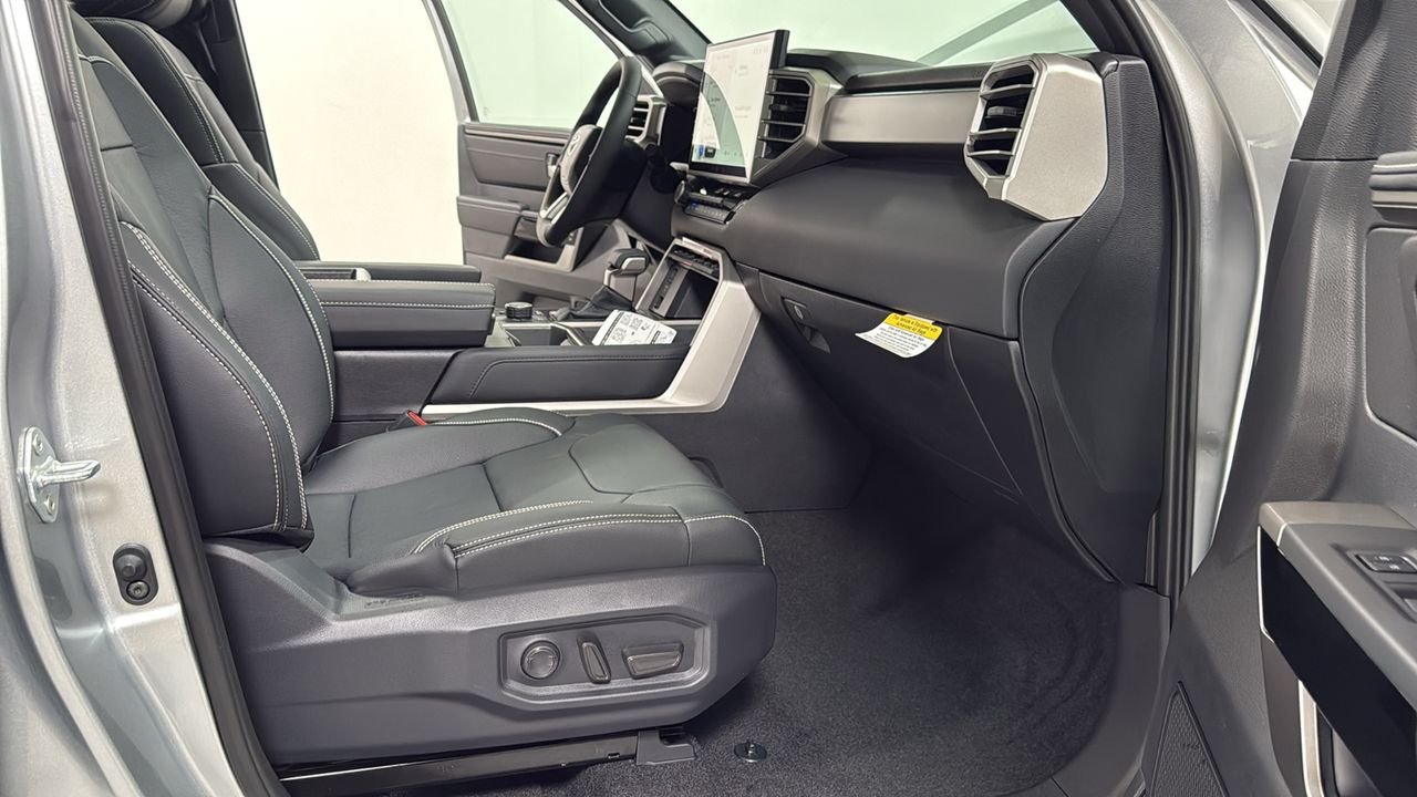 2026 Toyota Tundra Limited - Photo 18