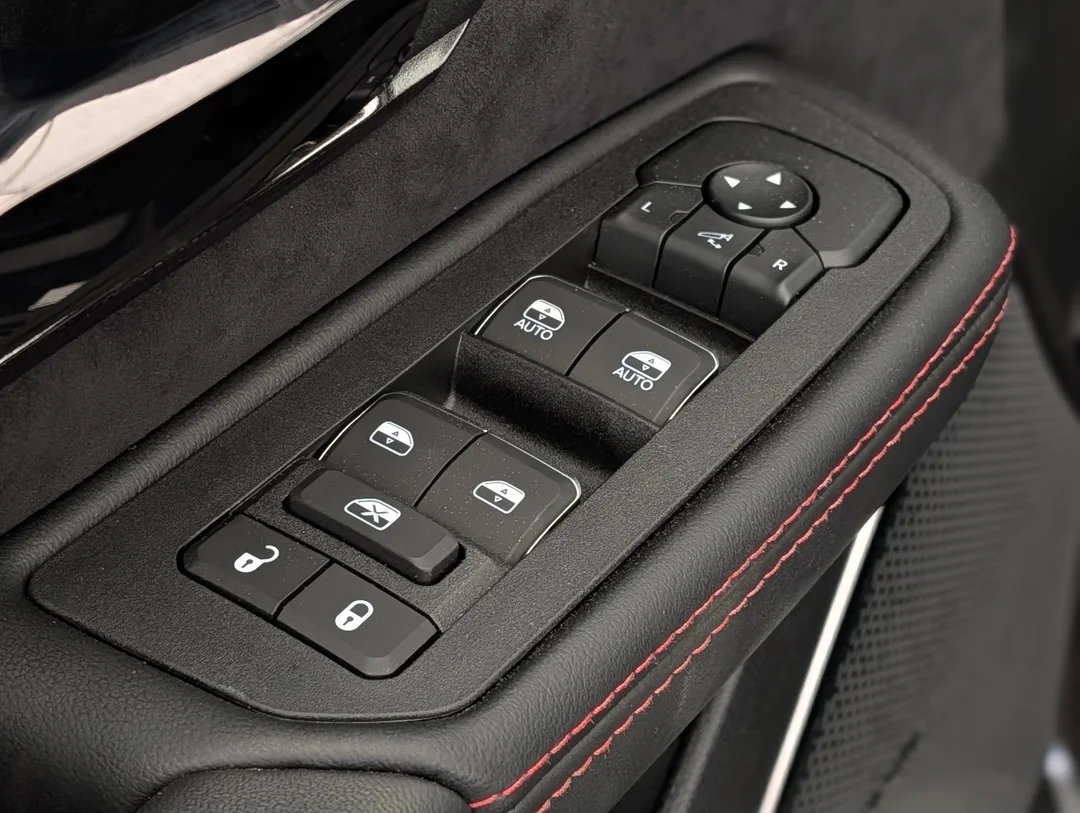New 2026 Black RAM RHO - - 4x4 - 3.0L Hurricane HO Twin Turbo - Head-Up Display & More! image 13