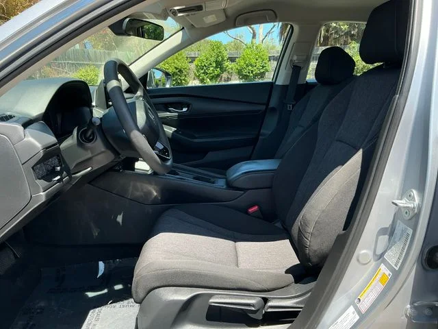 Certified Used 2023  Honda LX image 9