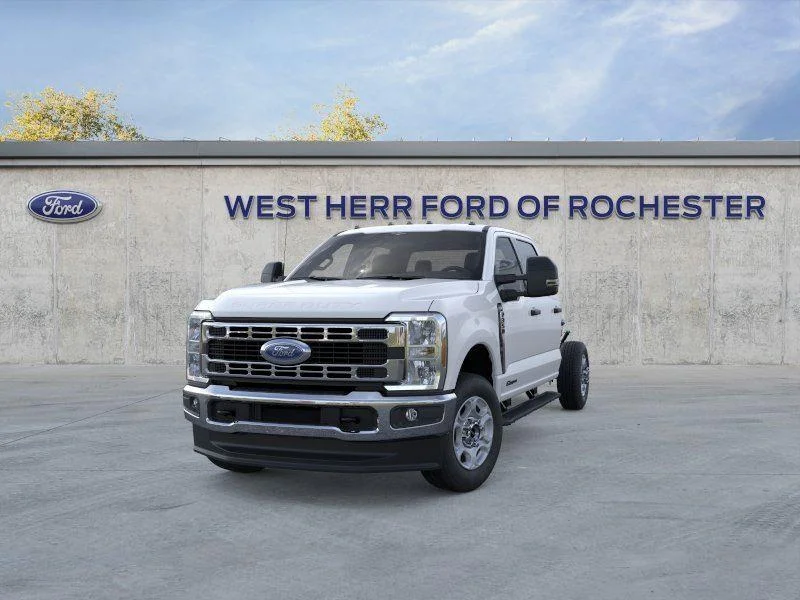 New 2026 Oxford White Ford F-350® XLT image 3