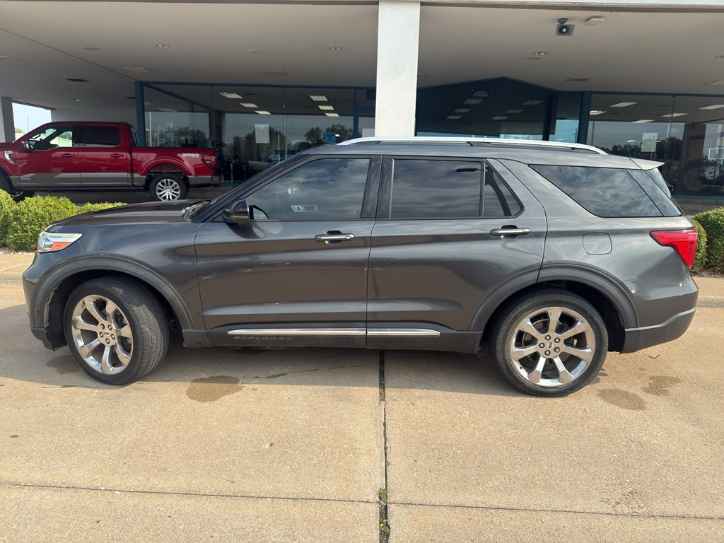 Used 2020 Magnetic Metallic Ford Platinum image 9