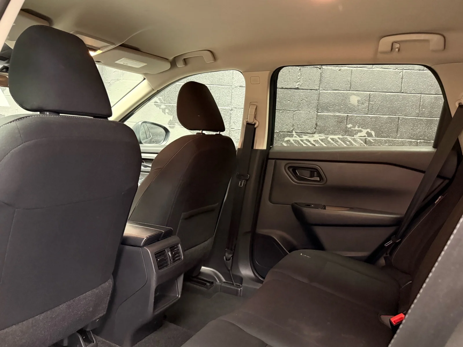 Used 2024 Super Black (kh3) Nissan S image 25