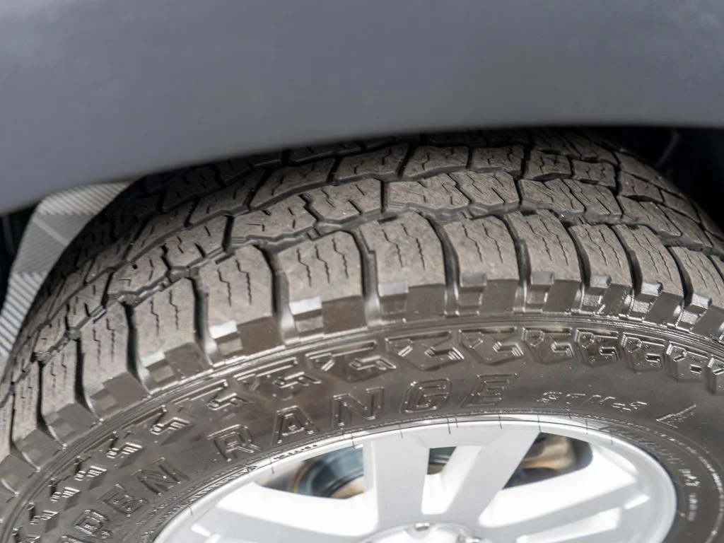 Used 2010 Blue Ford XLT image 23