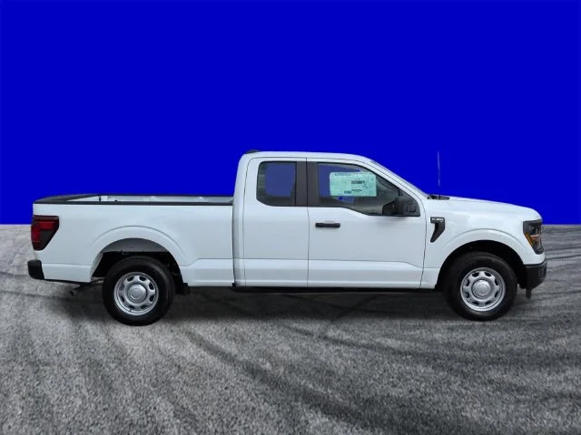 New 2026 Oxford White Ford XL image 3