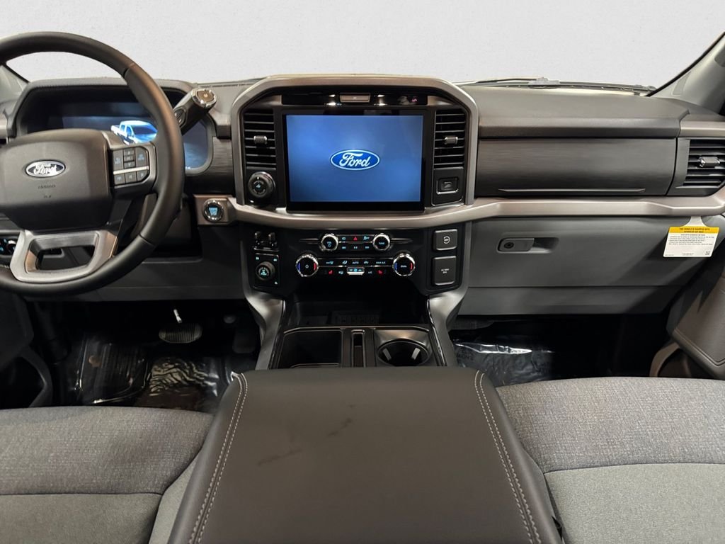 Used 2025 Silver Ford XLT image 11