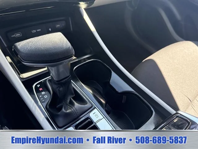 Used 2024 Gray Hyundai SEL image 27