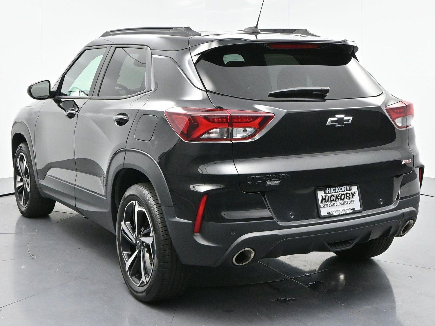 Used 2022 Mosaic Black Metallic Chevrolet RS image 5