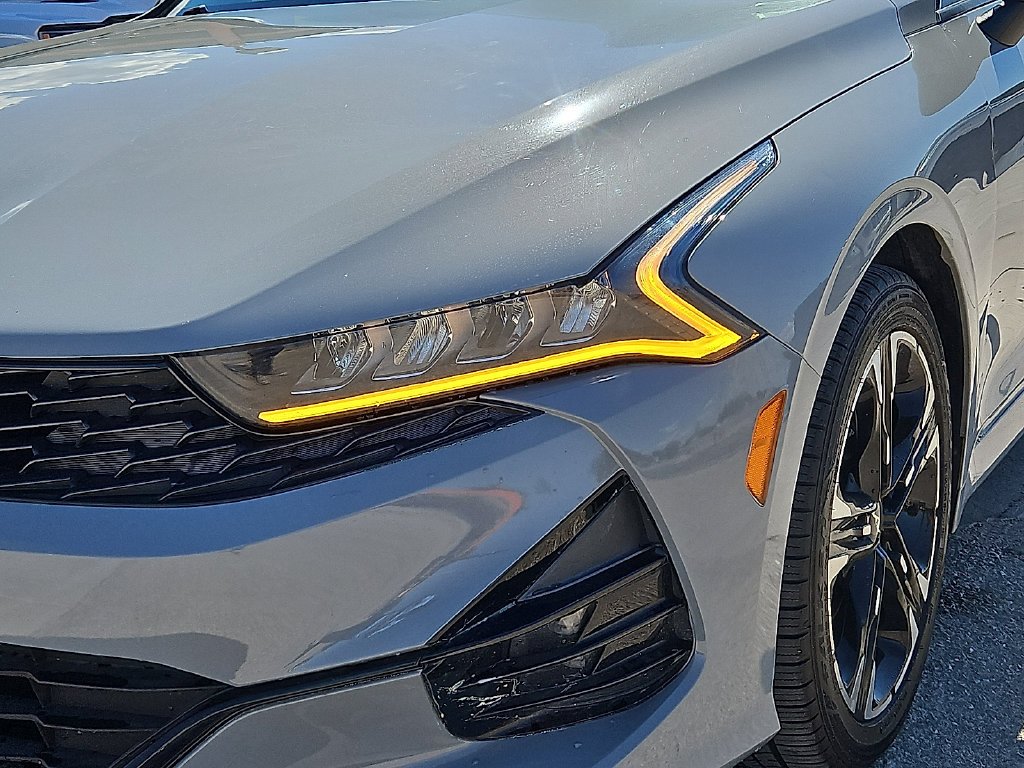 Used 2022 Gray Kia GT-Line image 7
