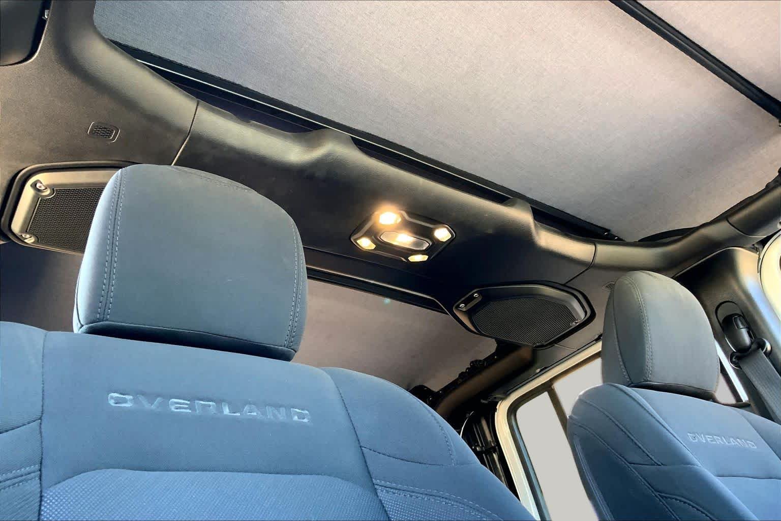 Used 2022 Bright White Clearcoat Jeep Overland image 27