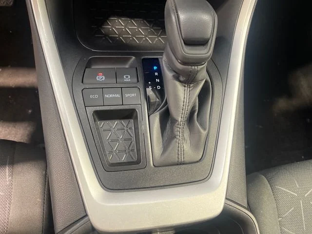 Used 2025 Silver Sky Metallic Toyota XLE image 14