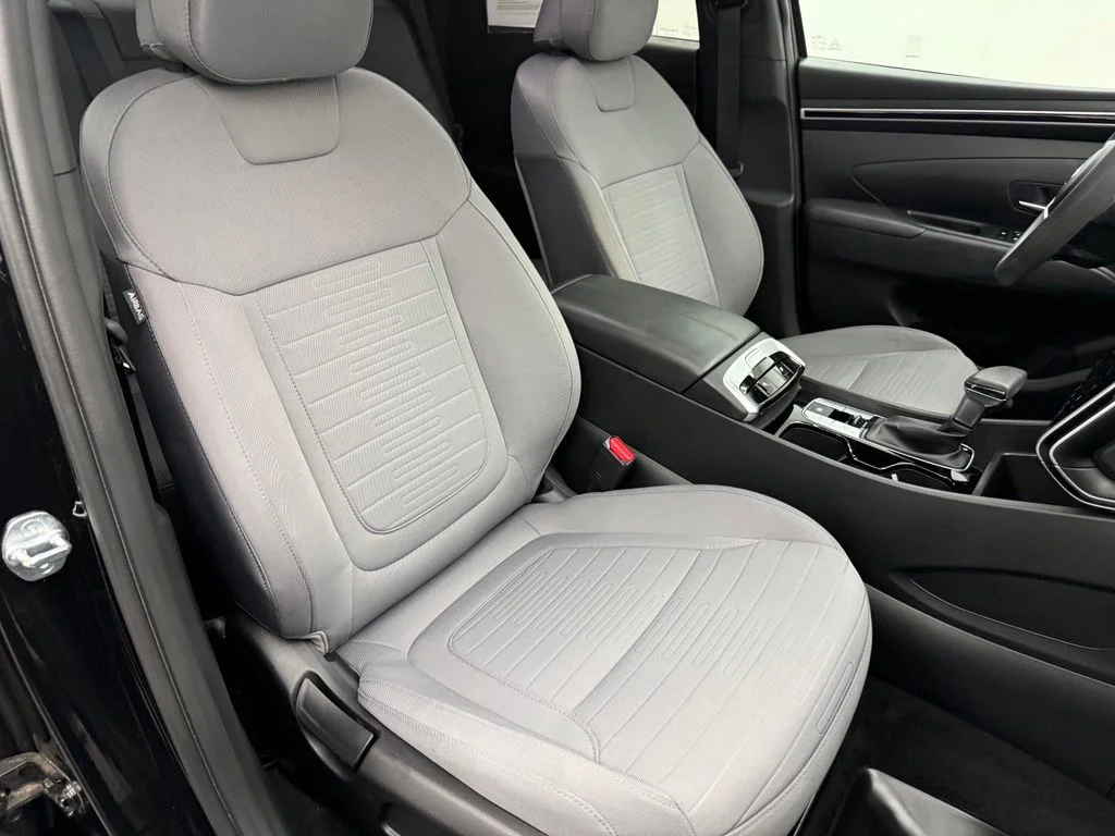 Used 2024 Black Hyundai SEL image 34