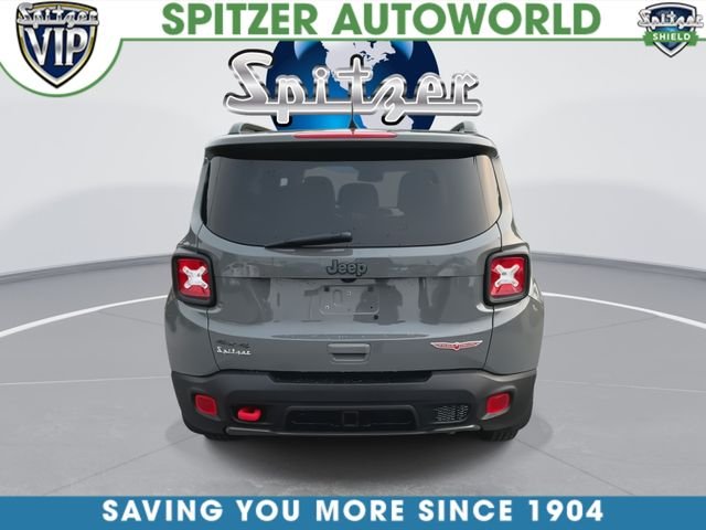 Used 2021 Gray Jeep Trailhawk image 8