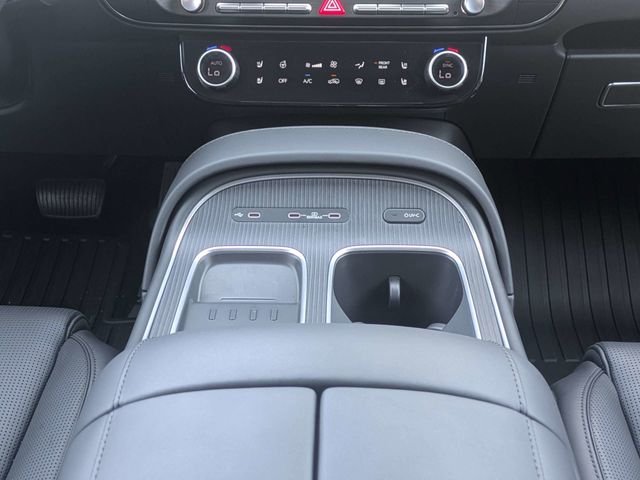 Used 2026 White Hyundai Calligraphy image 20