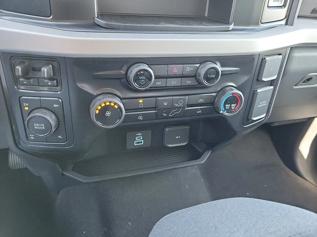 New 2026 Avalanche Ford F-250® XLT image 17