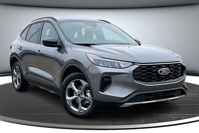 2026 Ford Escape ST-Line - Photo 2