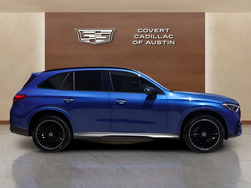 Used 2024 Blue Mercedes-Benz GLC 300 image 5