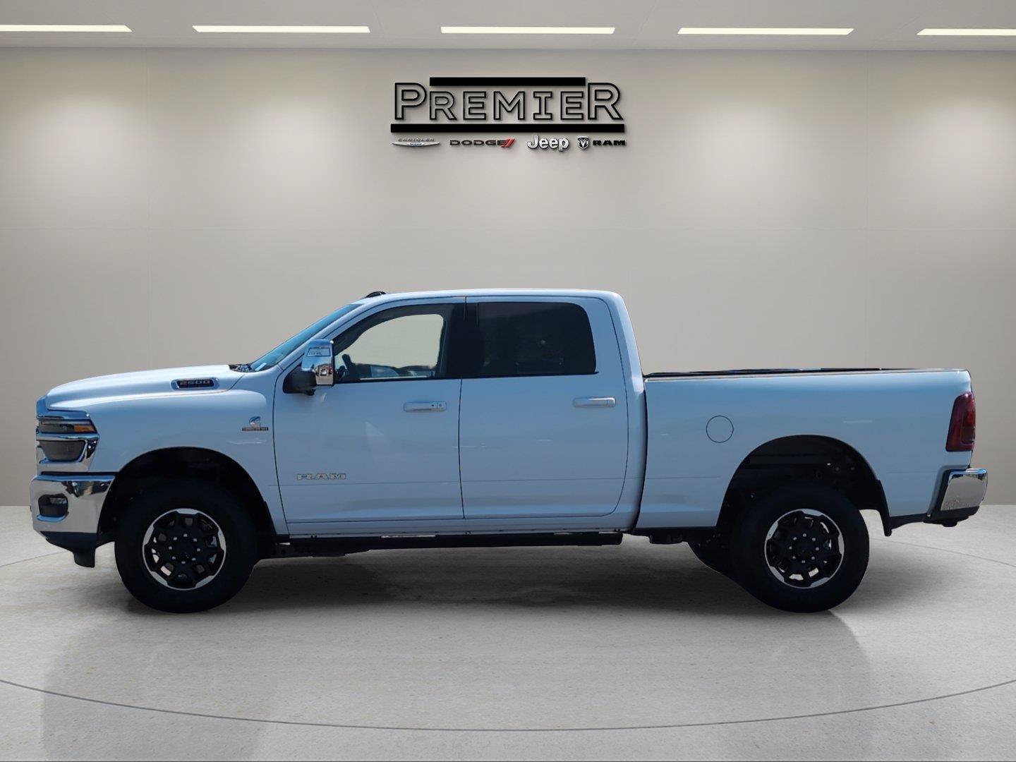 New 2025 Bright White Clear-Coat Exterior Paint RAM Laramie image 11