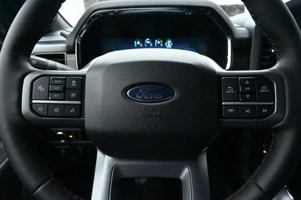 New 2026 Ruby Red Metallic Tinted Clearcoat Ford Lariat® image 39